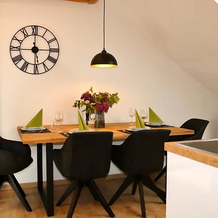 Modernedg-wohnungimguenztal Apartman *